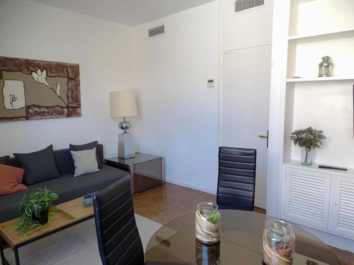 Apartamento Con Vistas A La Giralda. Sevilla España