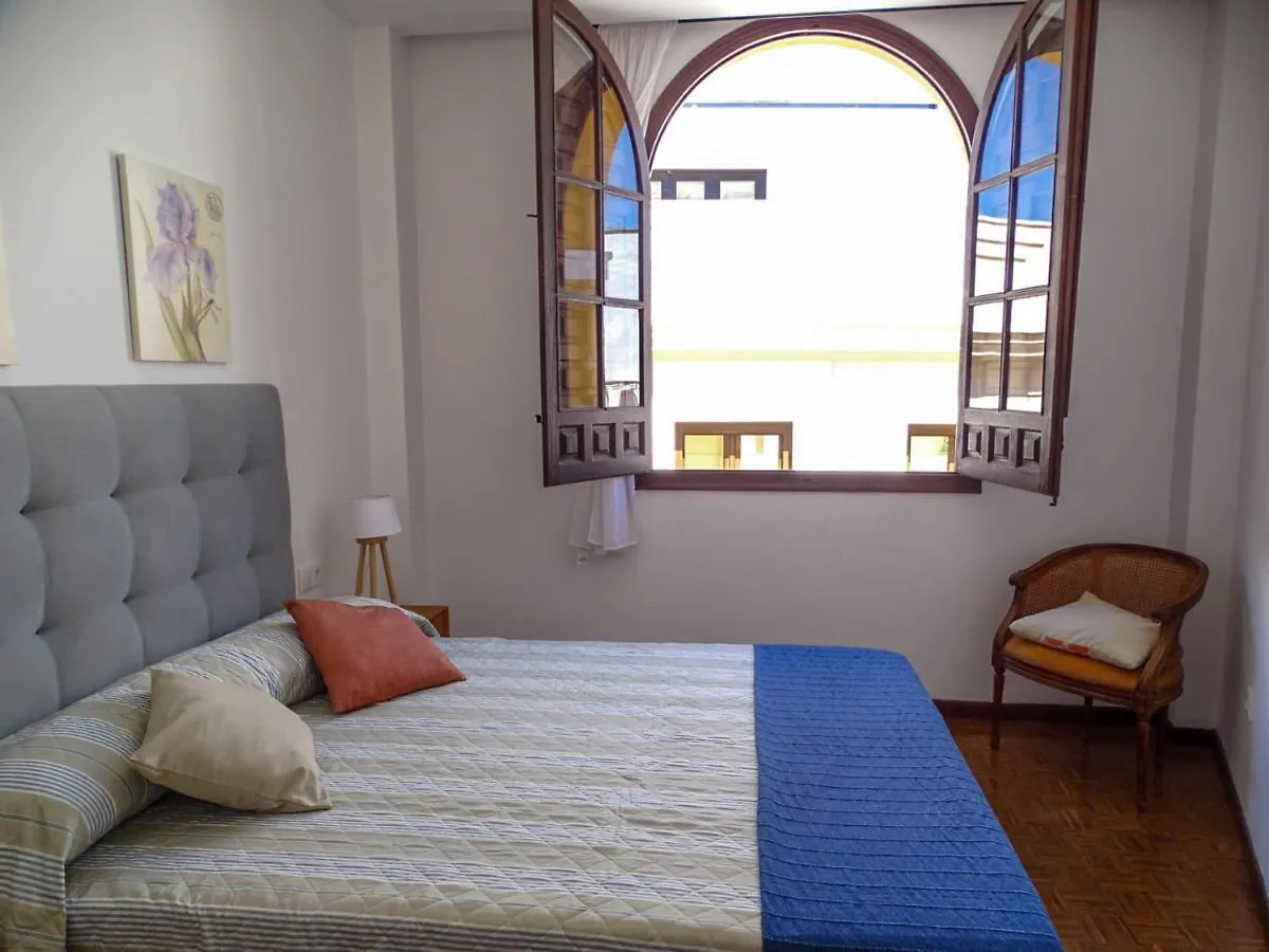 Apartamento Con Vistas A La Giralda. Sevilla